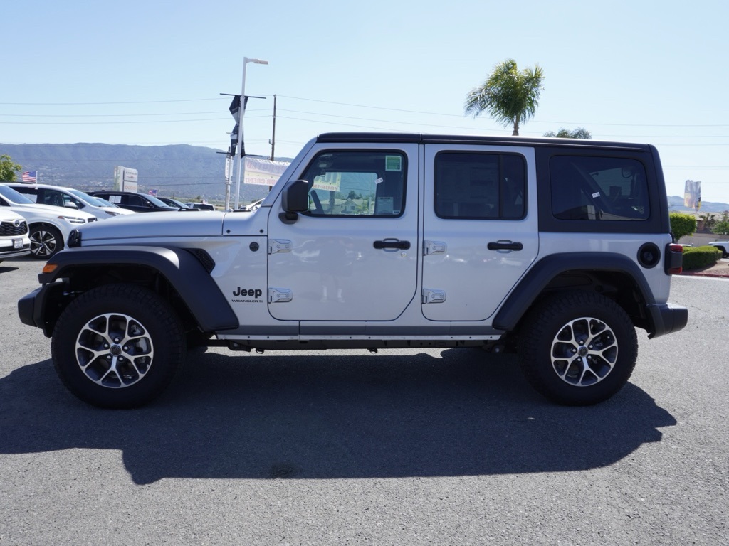 2024 Jeep Wrangler Sport S photo 6