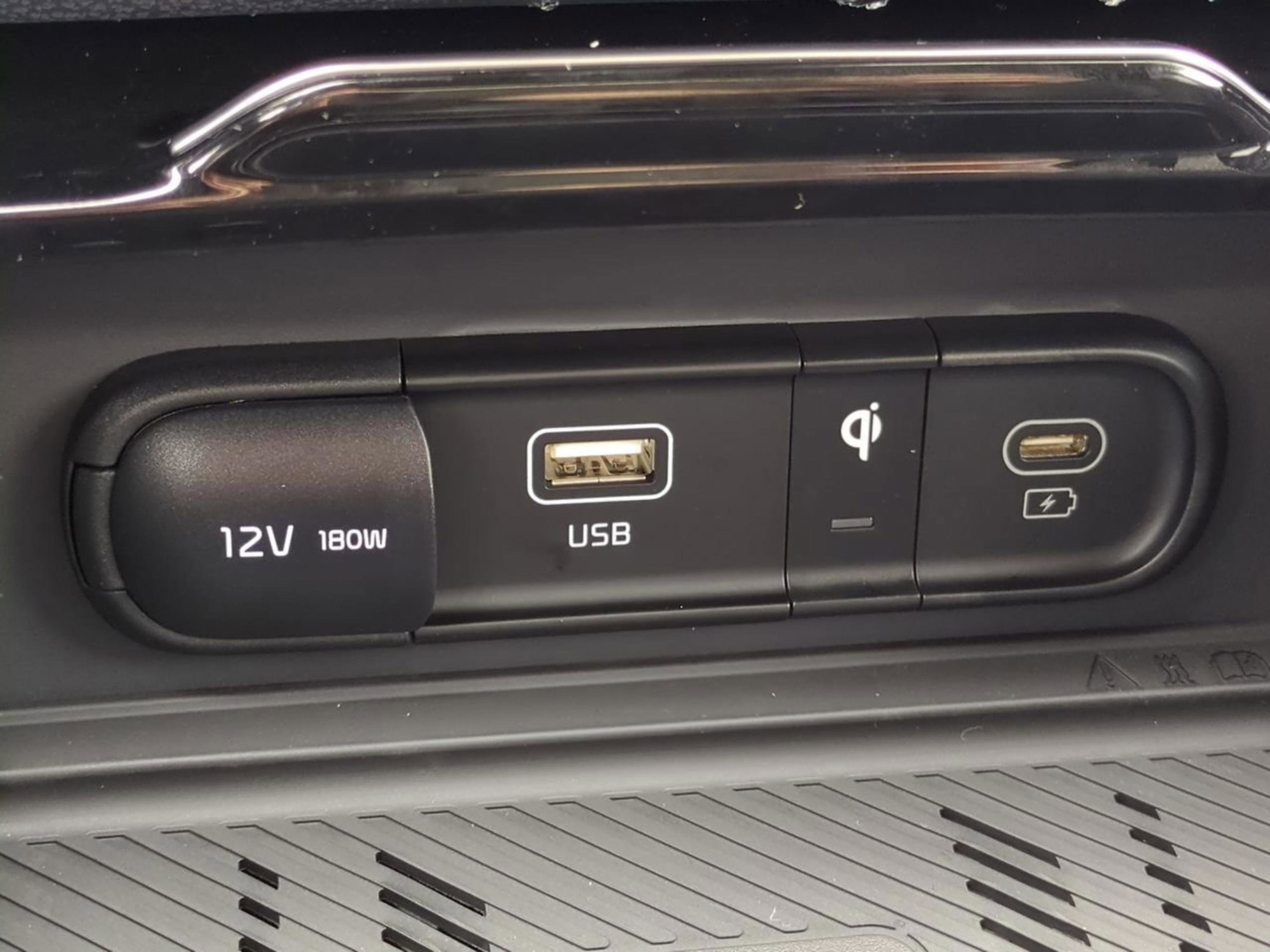 2025 Kia Sportage Hybrid EX photo 20