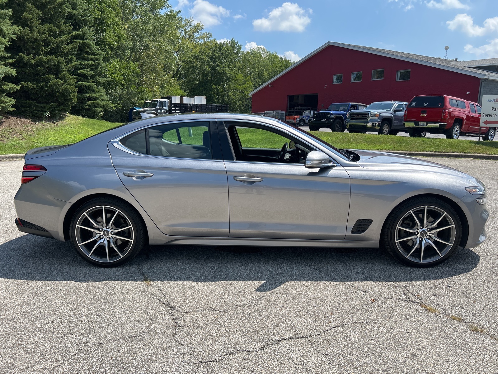 2022 Genesis G70 2.0T photo 5