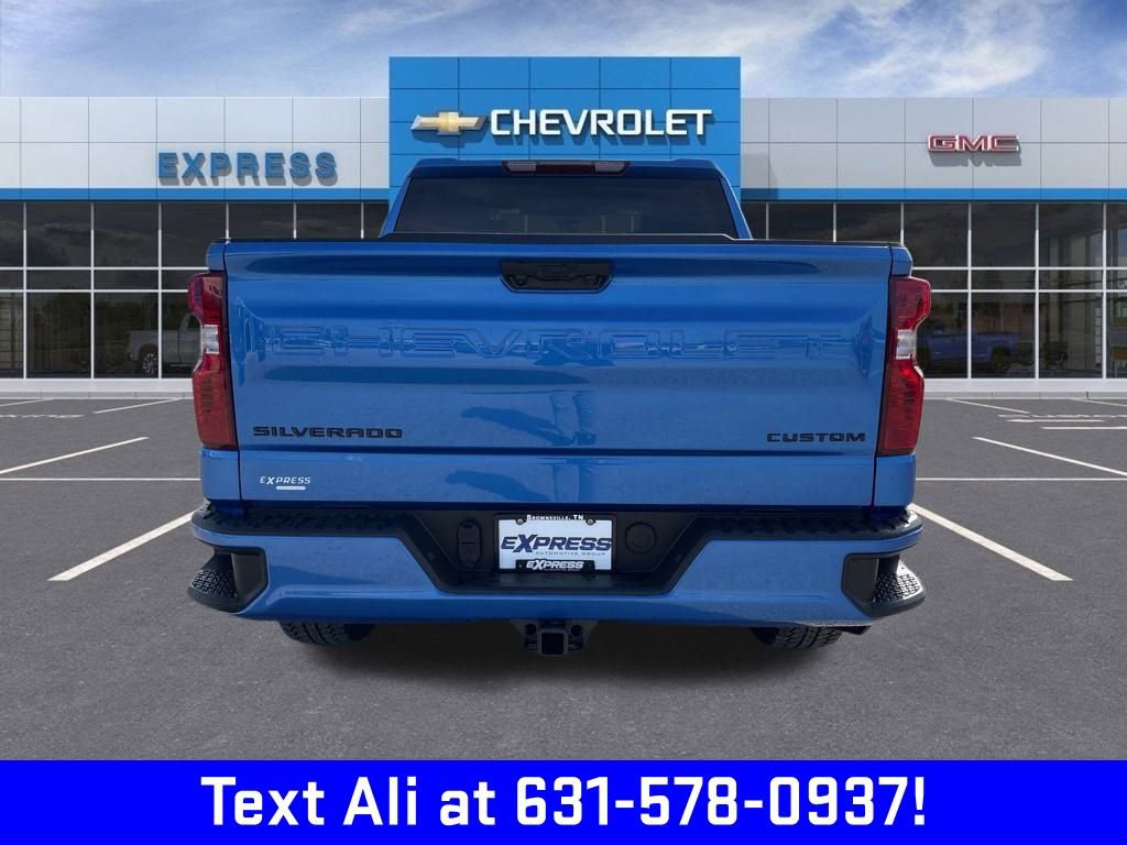 2025 Chevrolet Silverado 1500 Custom photo 4