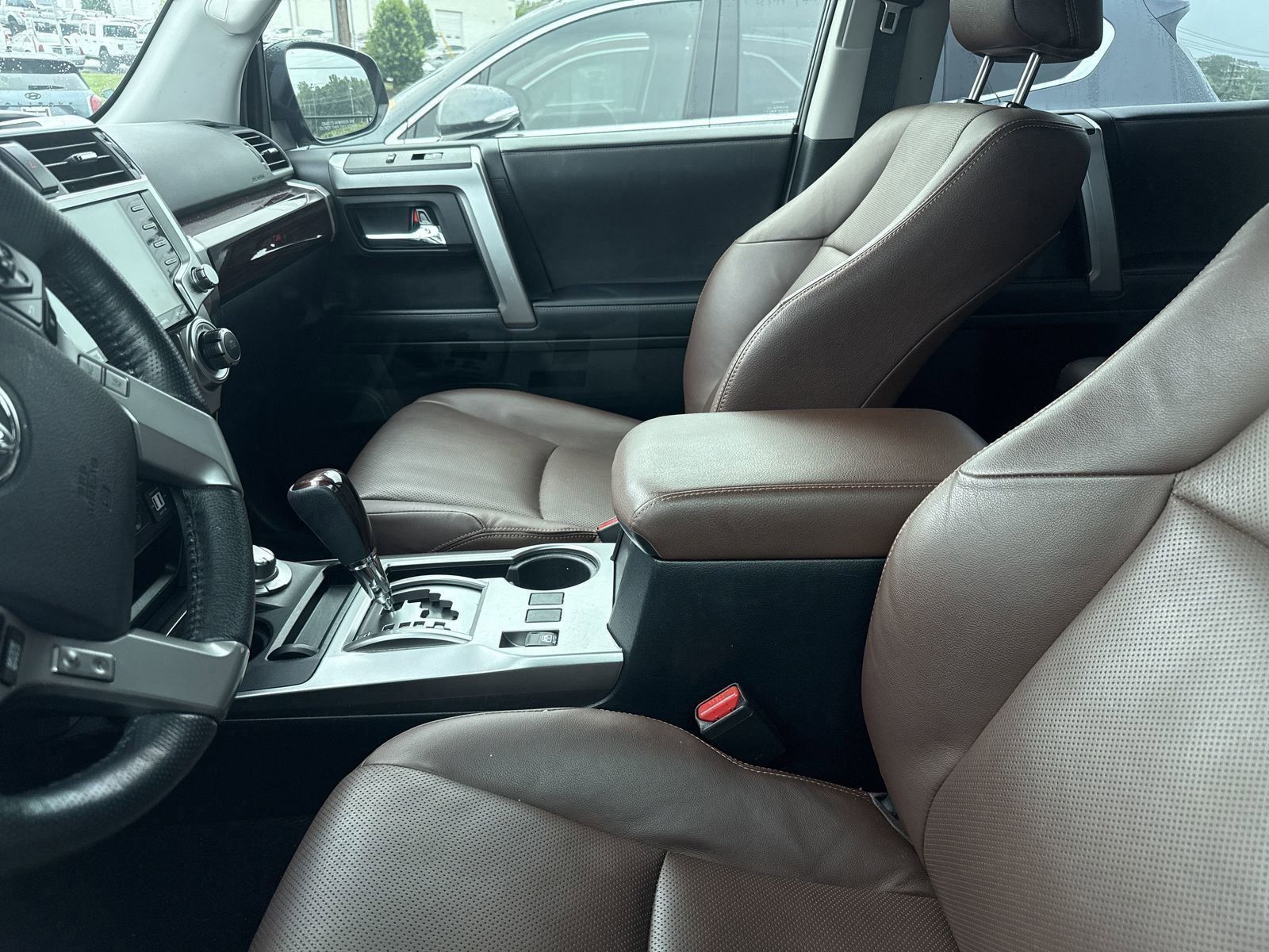 2024 Toyota 4Runner Limited photo 3