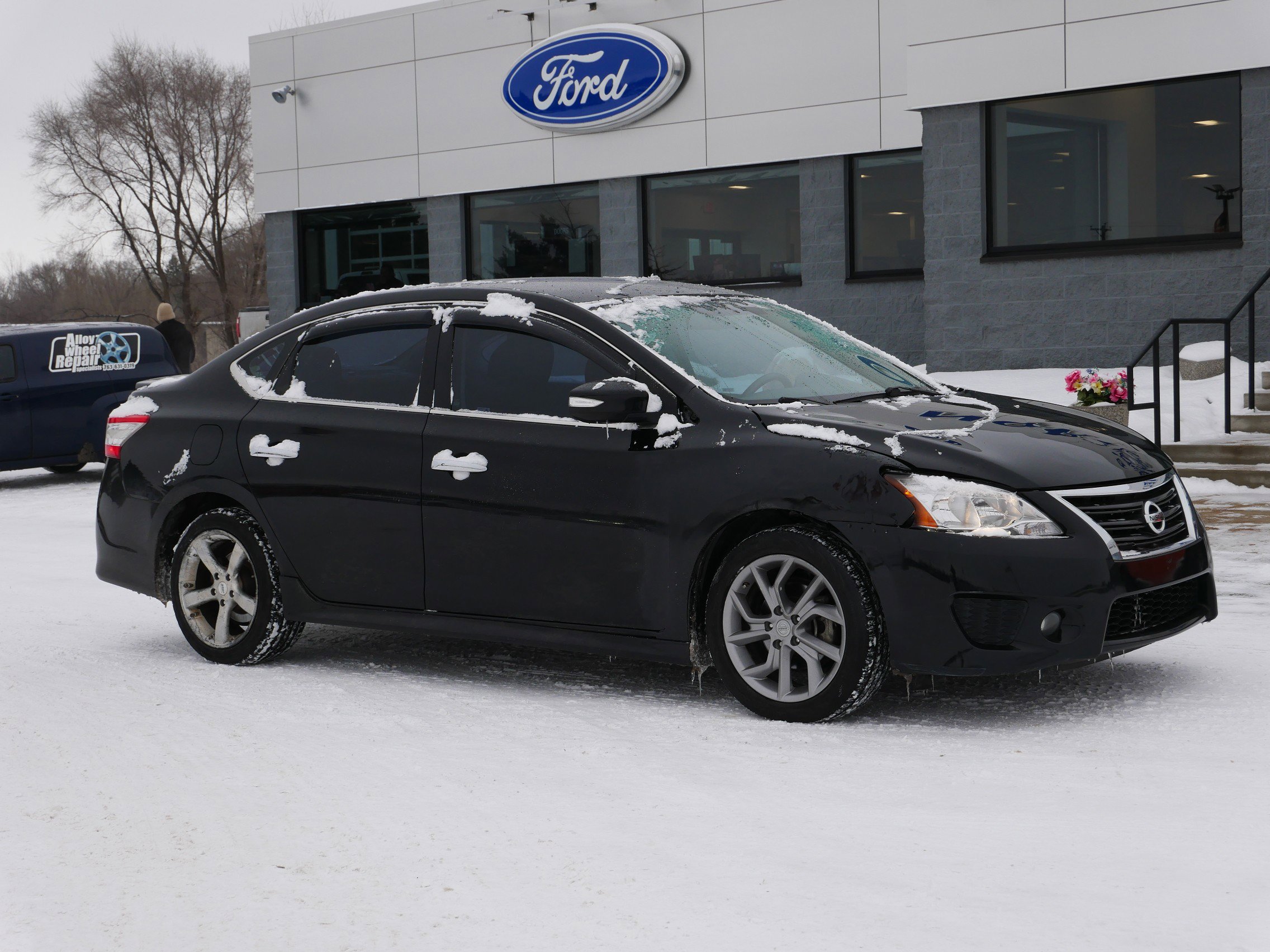 Used 2015 Nissan Sentra SR with VIN 3N1AB7AP0FY322979 for sale in Northfield, Minnesota