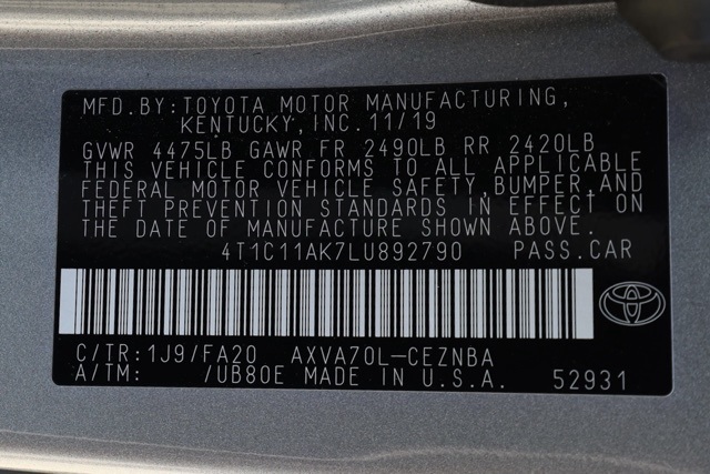 2020 Toyota Camry LE photo 28