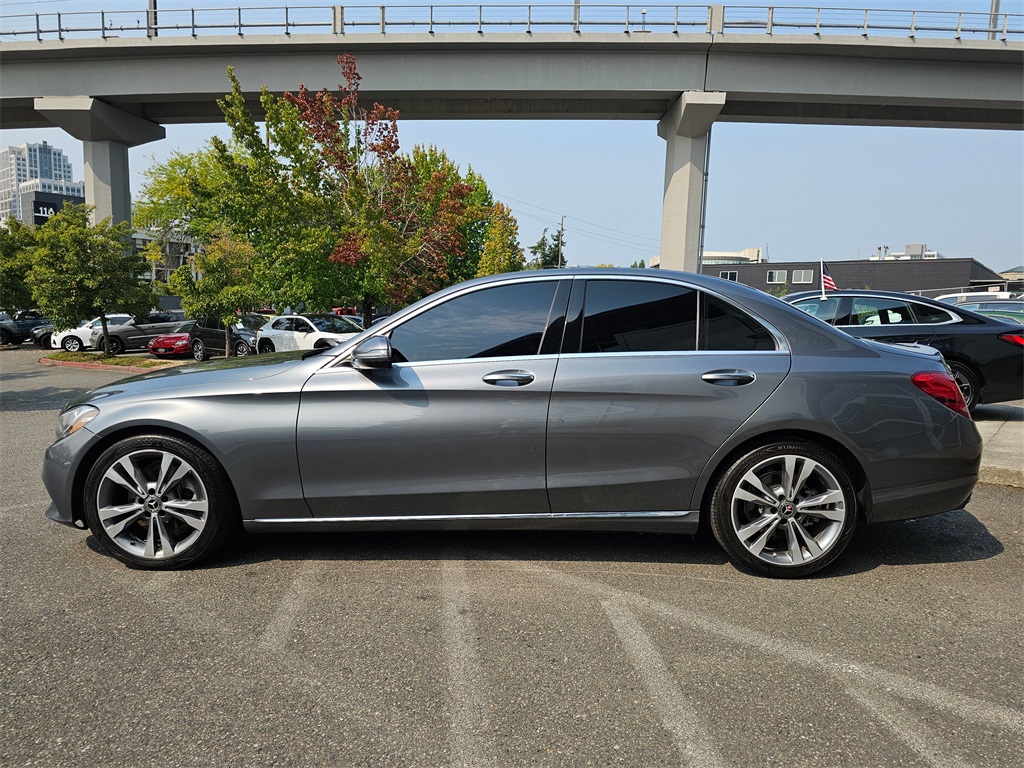 2018 Mercedes Benz C 300 photo 4