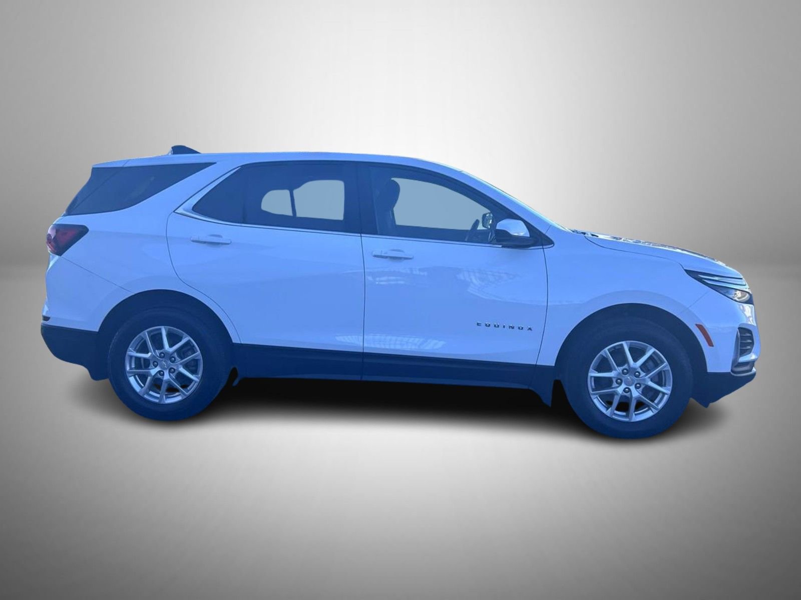 2024 Chevrolet Equinox LT photo 4