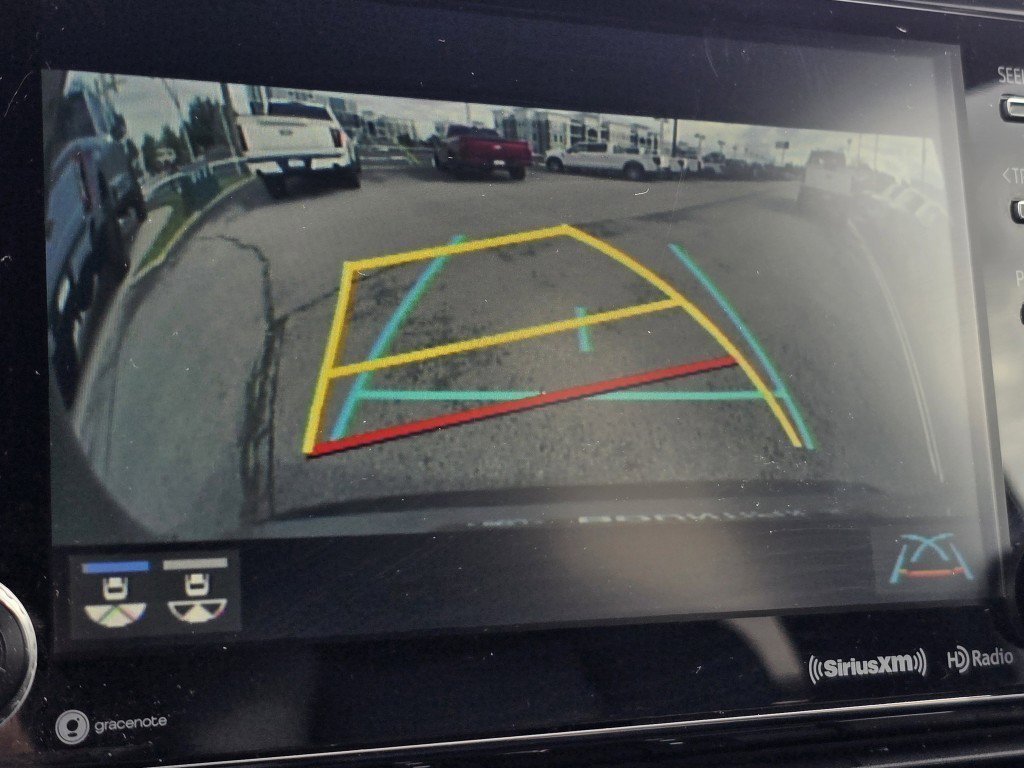 2020 Toyota RAV4 Hybrid XSE photo 4