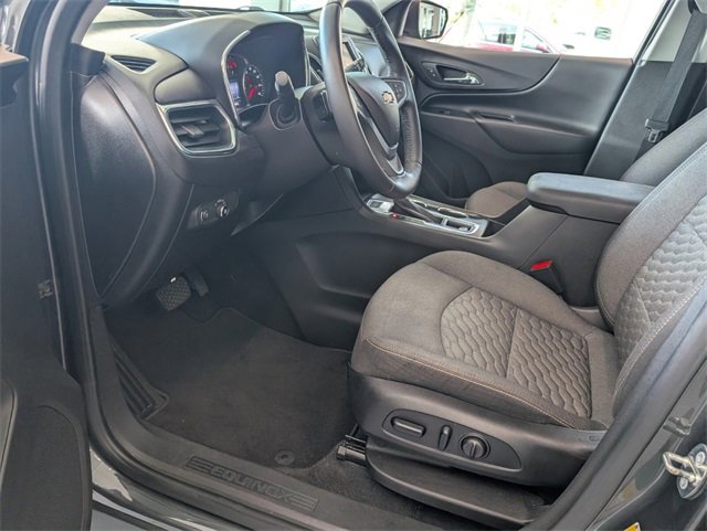 2019 Chevrolet Equinox LT photo 3