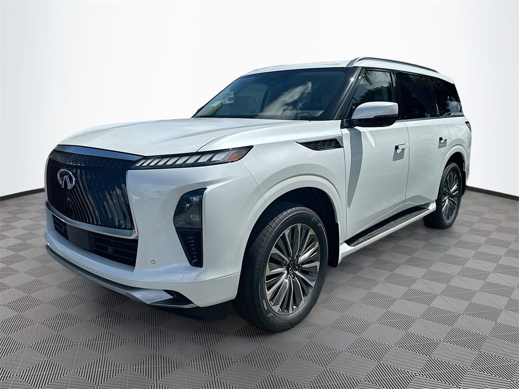 2026 Infiniti QX80 Luxe photo 3