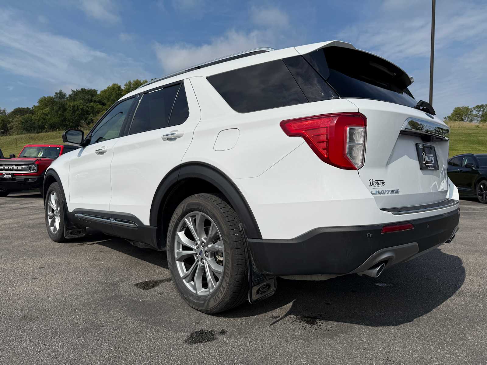 2023 Ford Explorer Limited photo 3