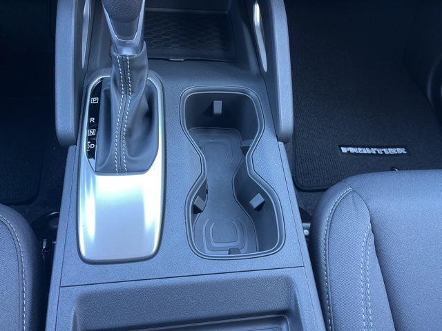 2025 Nissan Frontier Crew Cab SV photo 15