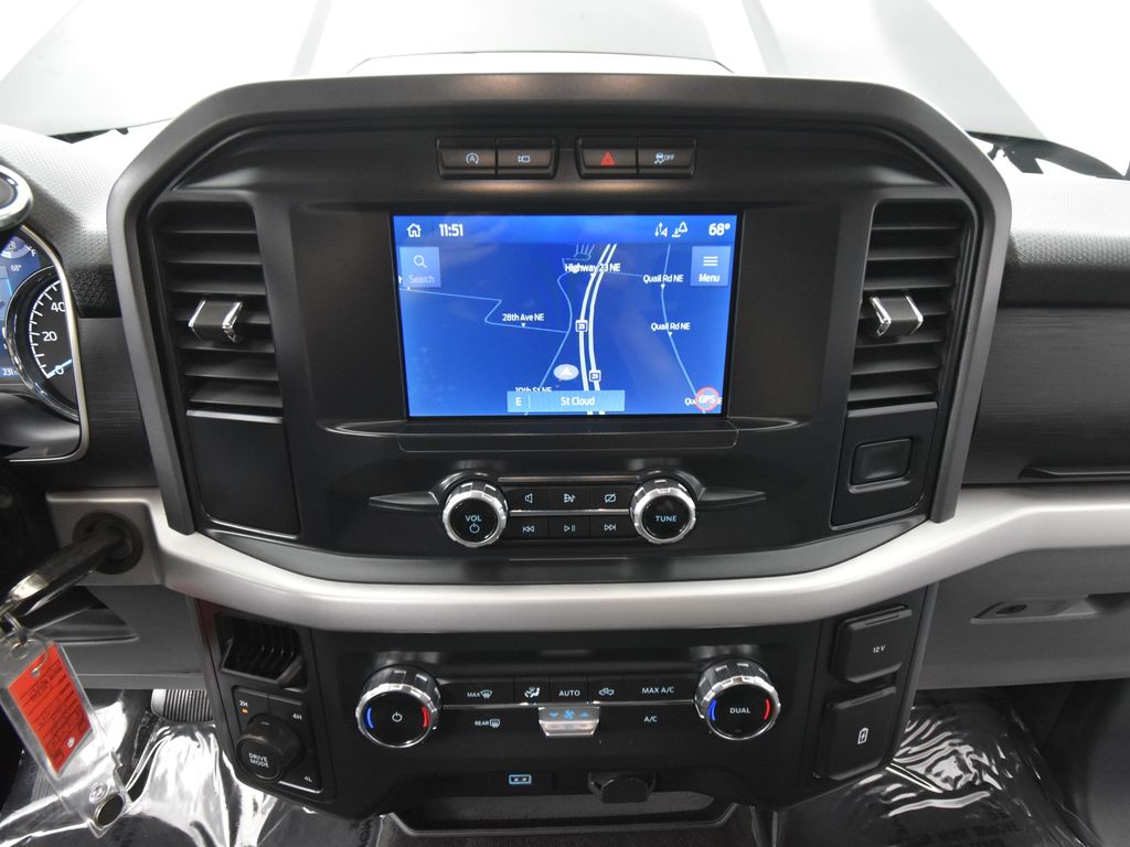 2022 Ford F-150 XLT photo 24