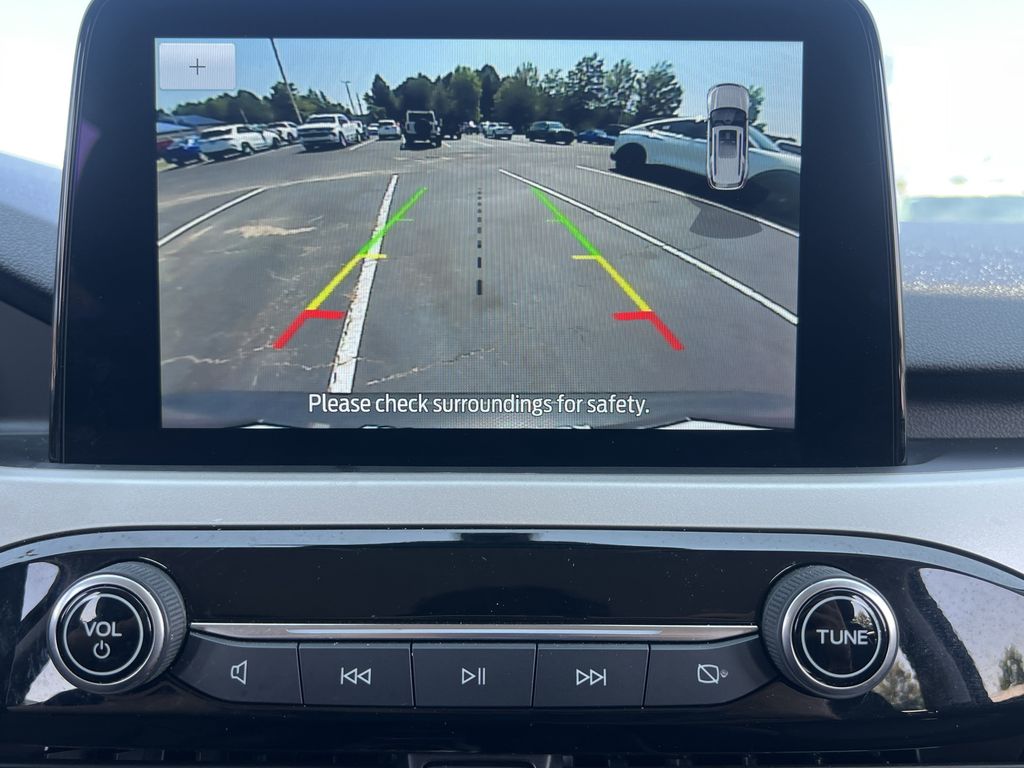 2021 Ford Escape SEL photo 3