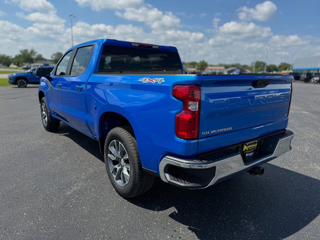 2026 Chevrolet Silverado 1500 LT photo 3
