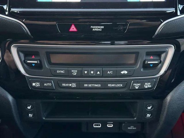 2025 Honda Ridgeline Black Edition photo 25