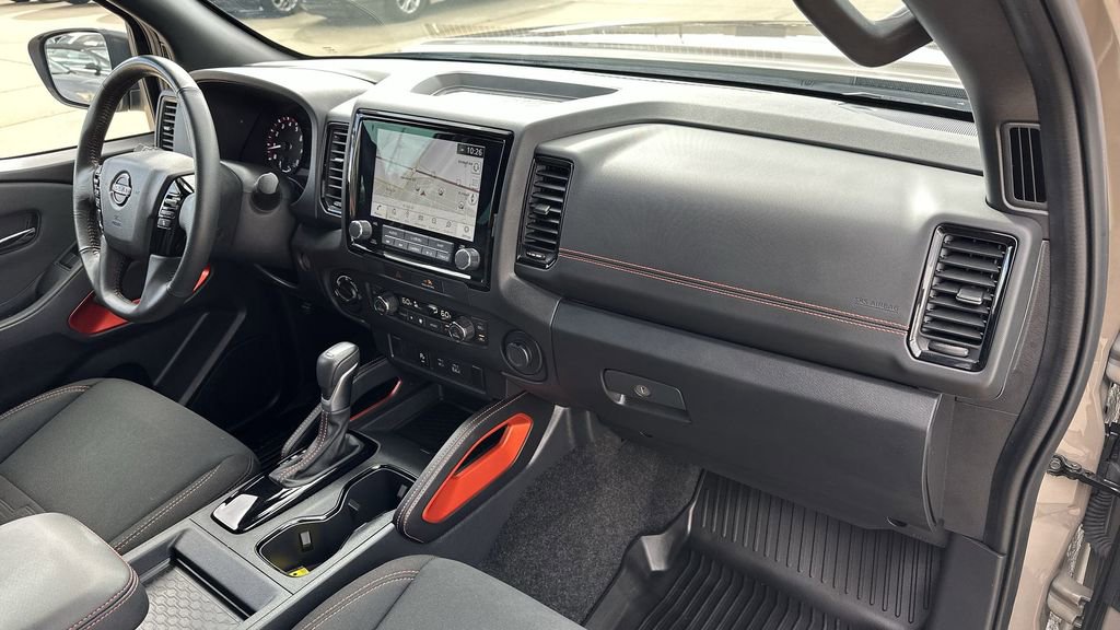 2022 Nissan Frontier Crew Cab PRO-4X photo 26