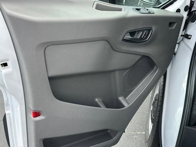 2025 Ford Transit Cargo Van photo 13