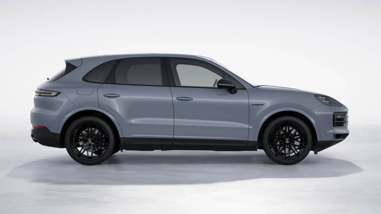 2026 Porsche Cayenne E-Hybrid photo 6