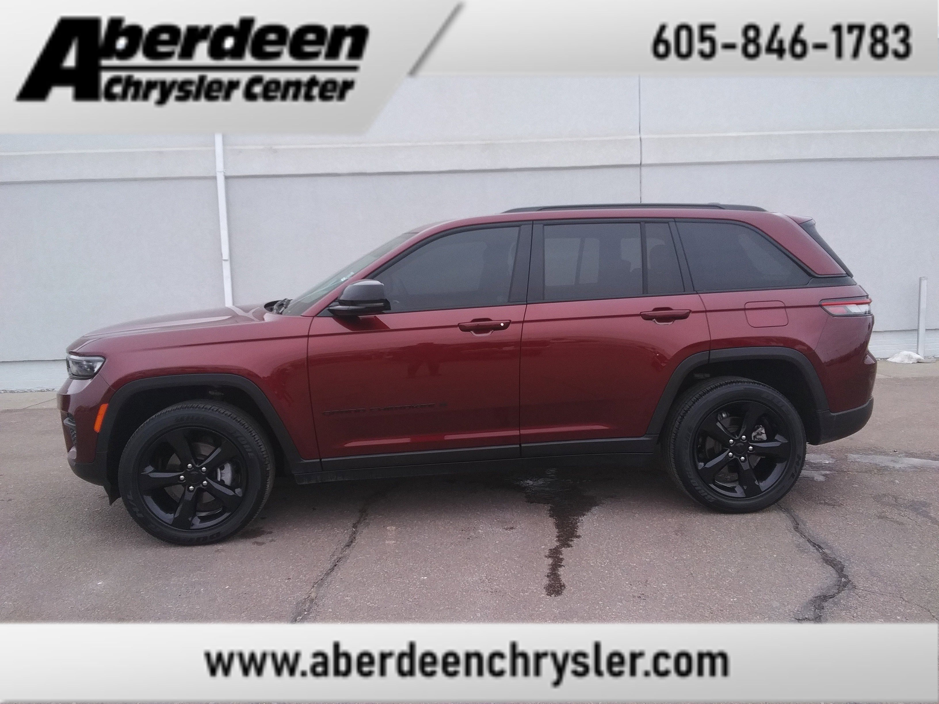 2023 Jeep Grand Cherokee Altitude's photo