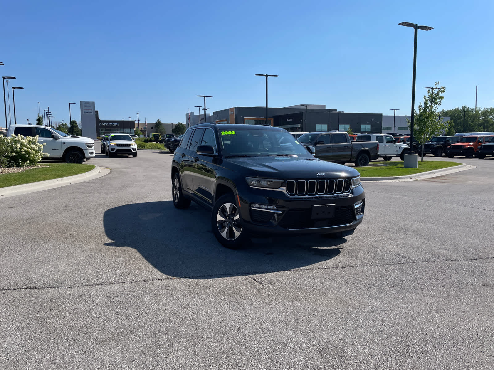 Used 2023 Jeep Grand Cherokee 4xe with VIN 1C4RJYB66PC610515 for sale in Kansas City