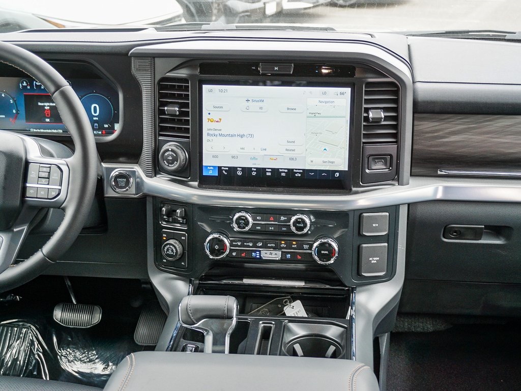 2025 Ford F-150 Lariat photo 15