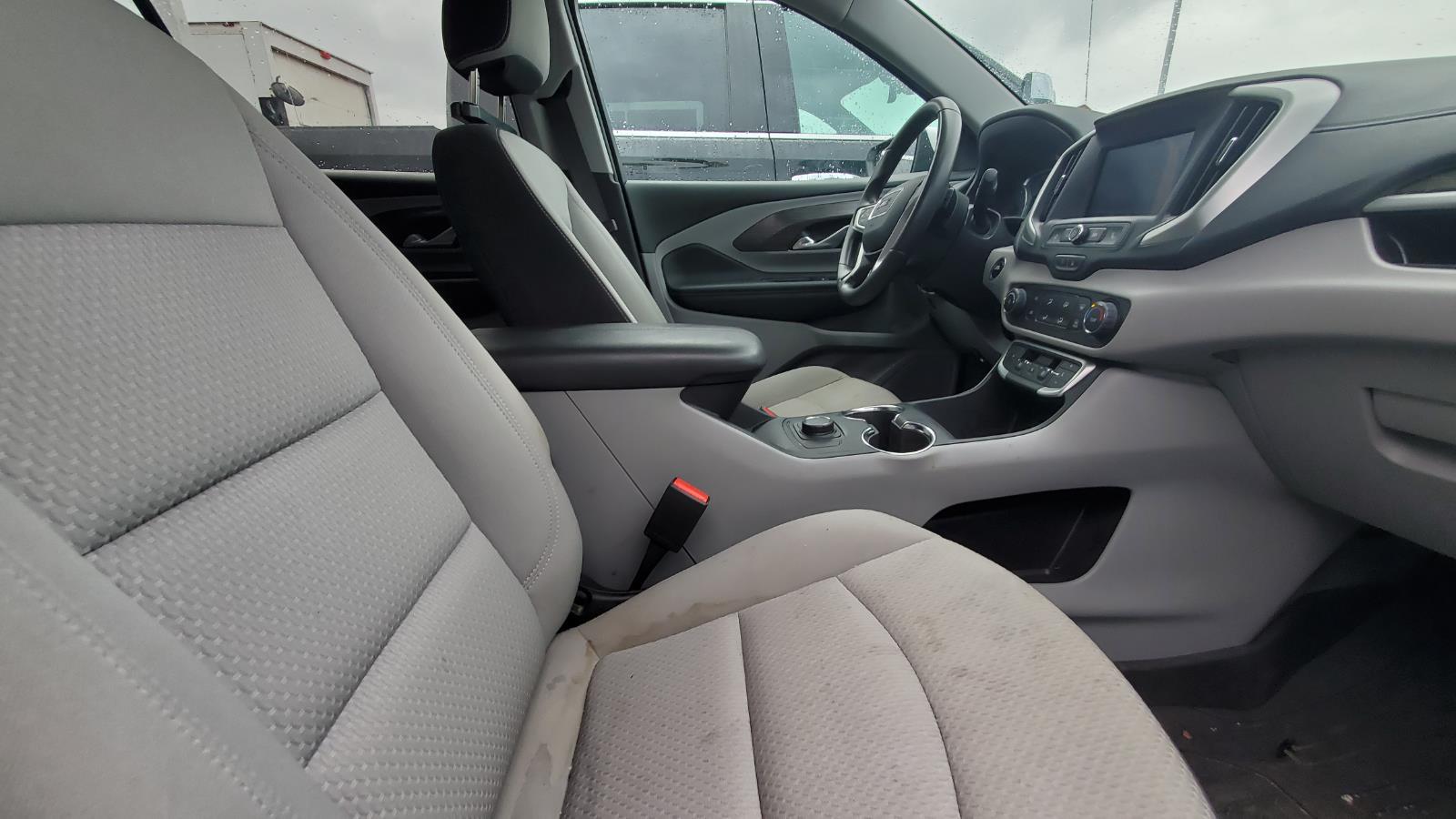 2024 Gmc Terrain SLE photo 3