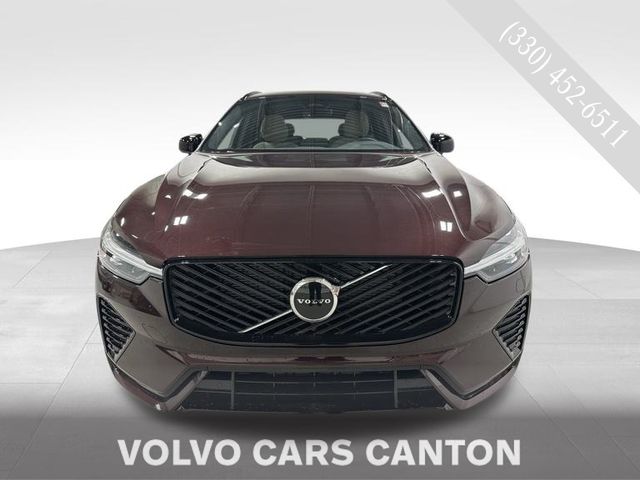 2026 Volvo XC60 Core's photo