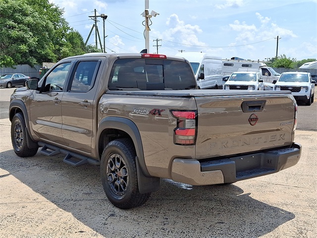 2023 Nissan Frontier PRO-4X photo 3