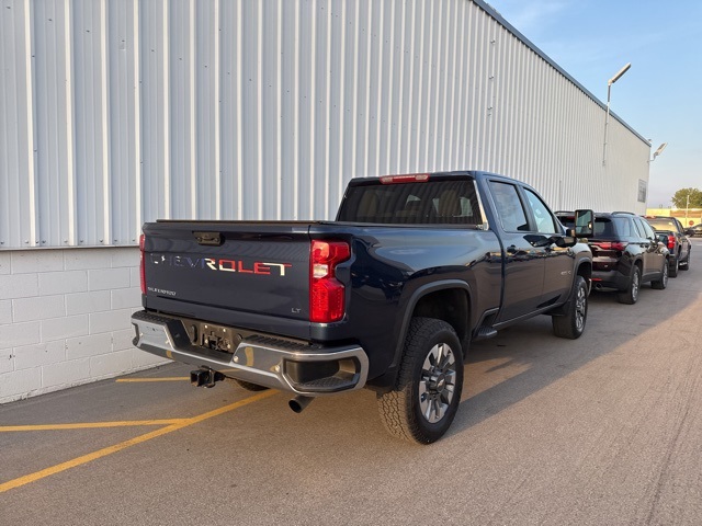 2022 Chevrolet Silverado 2500HD LT photo 5