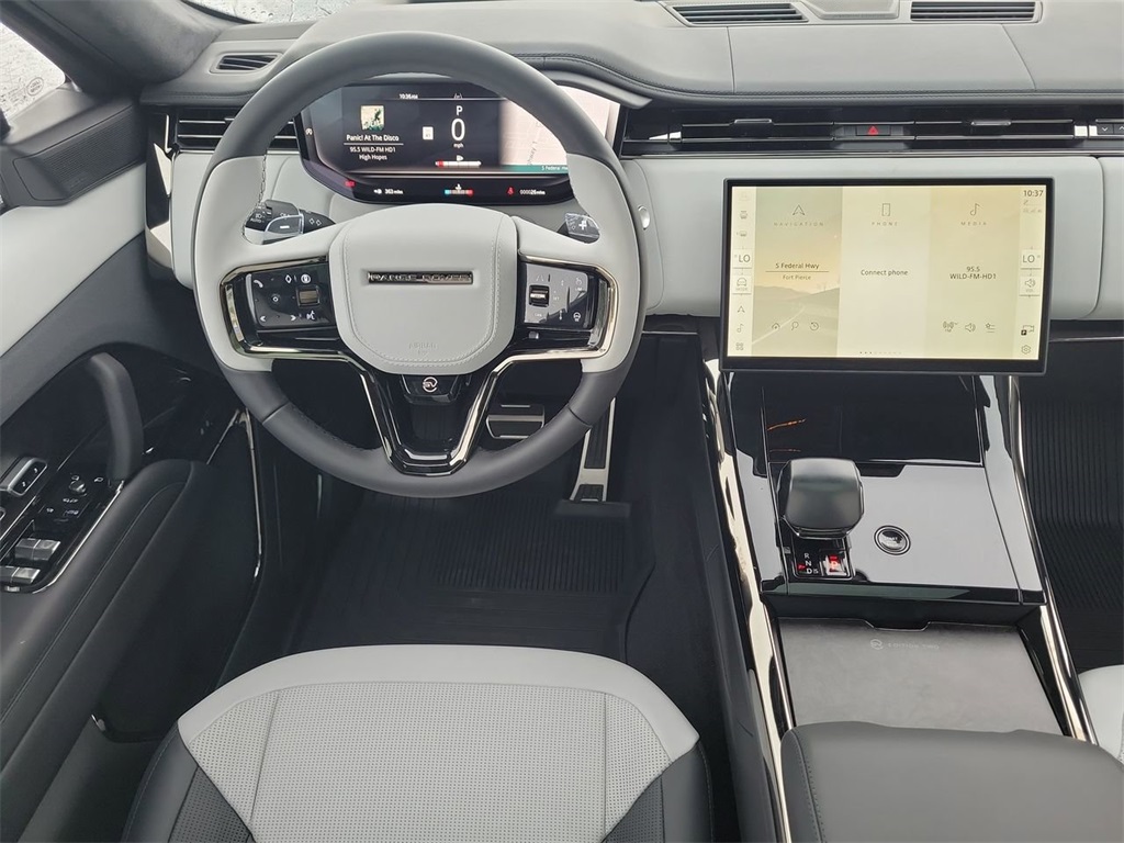 2025 Land Rover Range Rover Sport photo 17