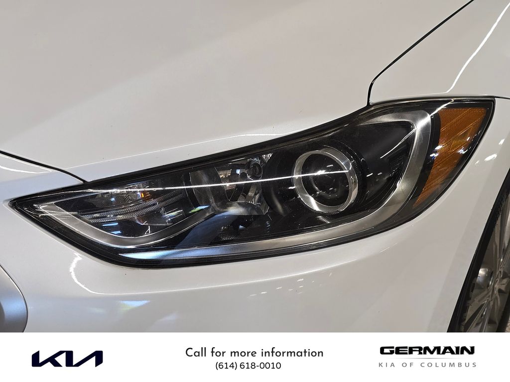 2018 Hyundai Elantra SEL photo 9