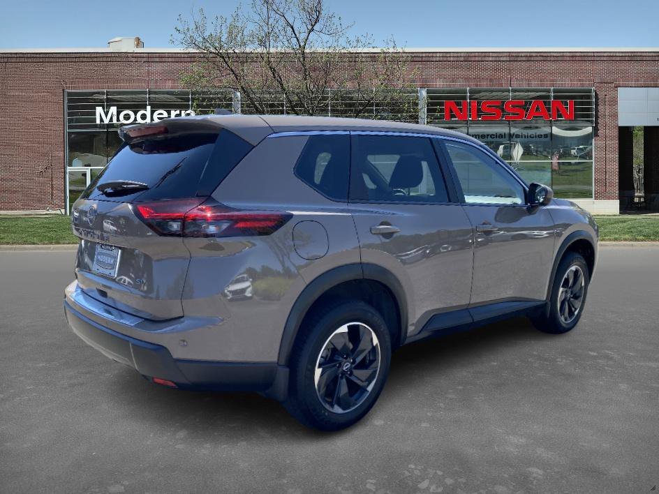 2024 Nissan Rogue SV photo 2