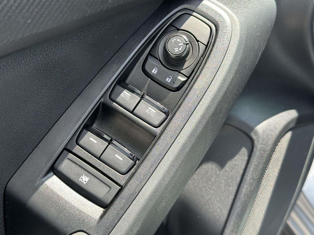2024 Subaru Crosstrek Sport photo 2