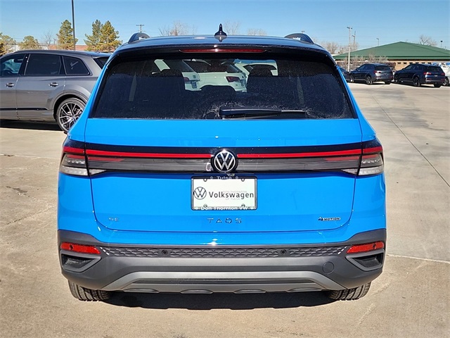 2025 Volkswagen Taos SE photo 3