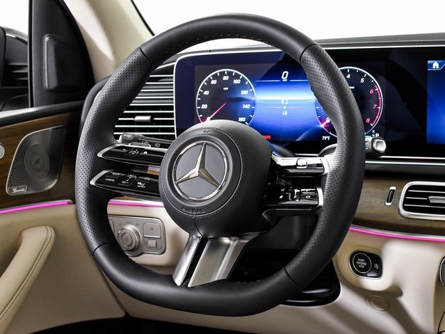 2026 Mercedes Benz GLS 450 4MATIC photo 13