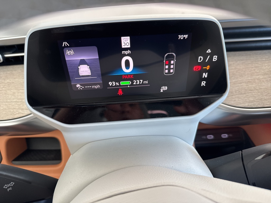 2025 Volkswagen ID. Buzz Pro Plus photo 5