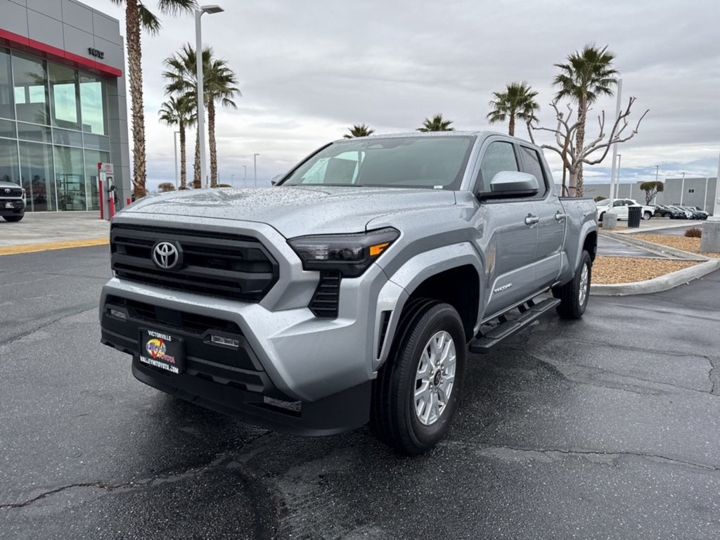 2025 Toyota Tacoma SR5 photo 9
