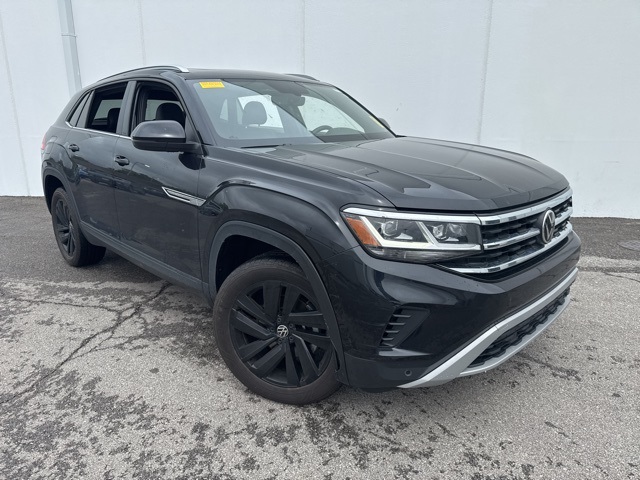 Certified 2022 Volkswagen Atlas Cross Sport SE w/Tech with VIN 1V2KE2CA7NC231265 for sale in Kansas City