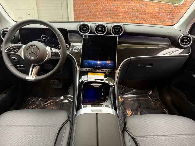 2025 Mercedes Benz GLC 350e 4MATIC photo 11