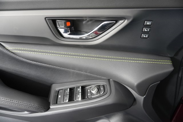 2025 Subaru Ascent Onyx Edition Touring photo 9