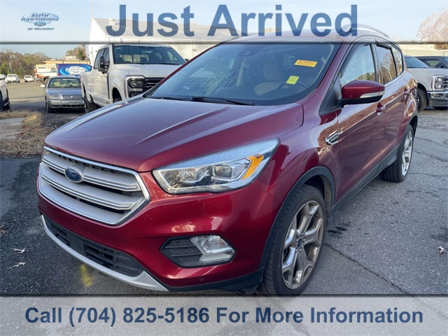 2019 Ford Escape Titanium photo 2