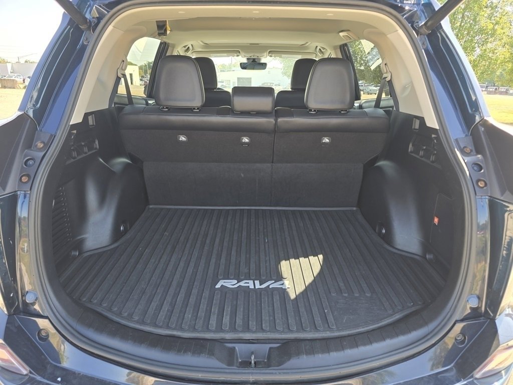 2017 Toyota RAV4 Limited photo 24