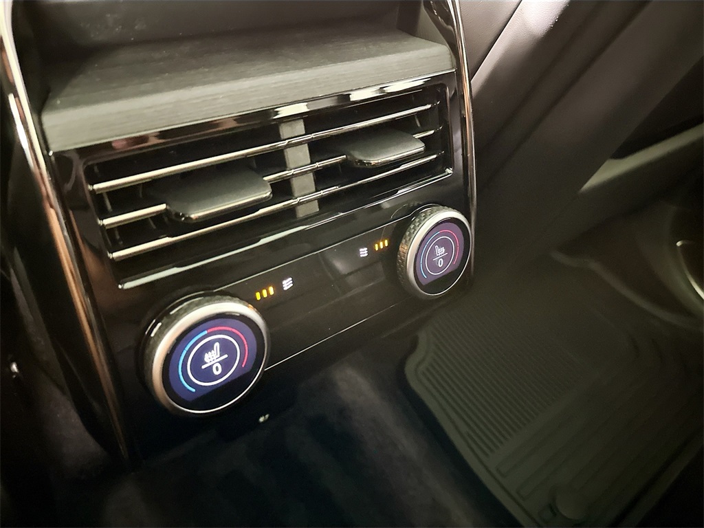2025 Land Rover Range Rover Sport SE photo 23