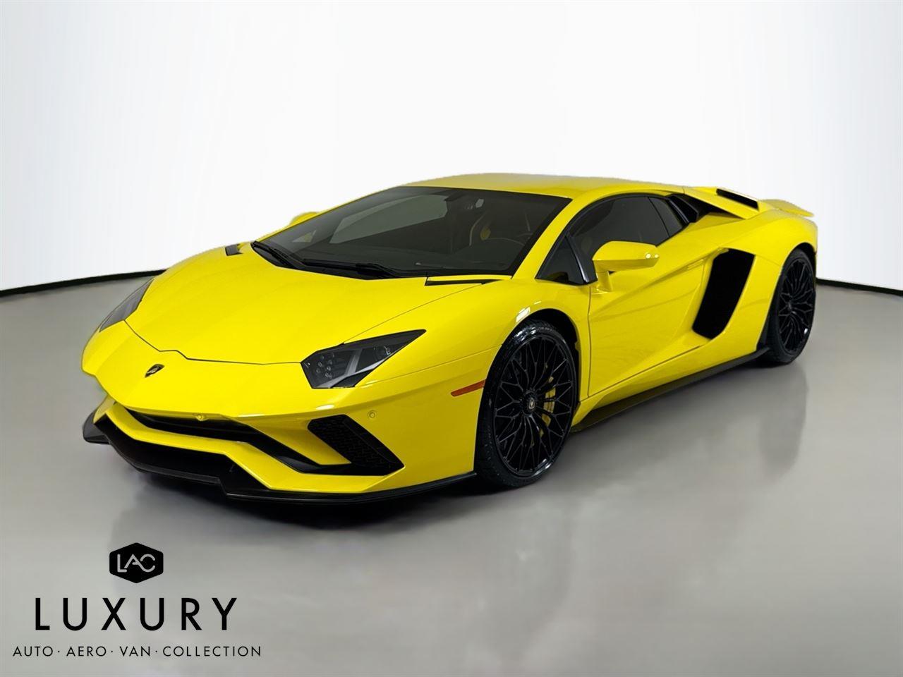 2018 Lamborghini Aventador photo 7