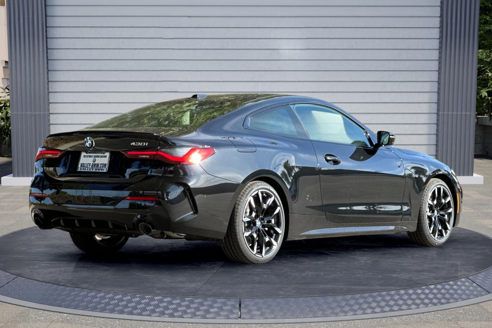 2026 Bmw 430i photo 4