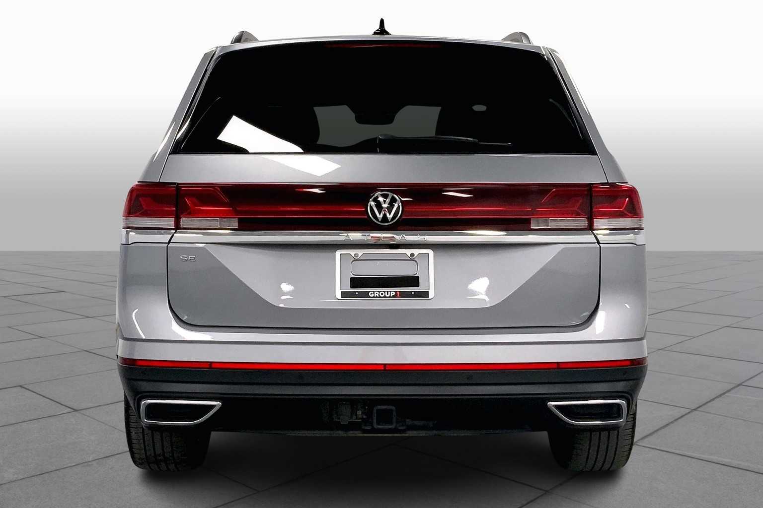 2024 Volkswagen Atlas SE Technology photo 4