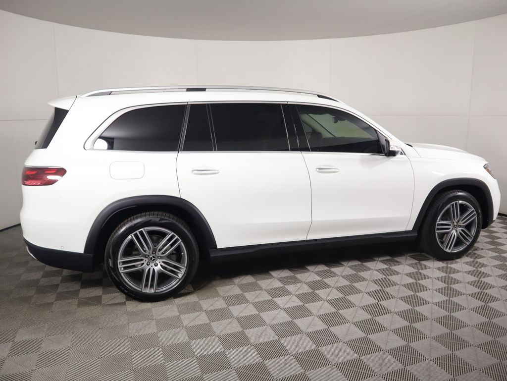 2025 Mercedes Benz GLS 450 4MATIC photo 4