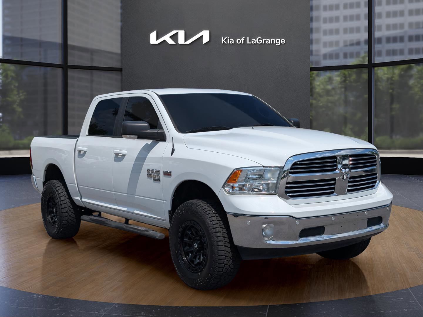 2019 Ram 1500 Classic Big Horn photo 3