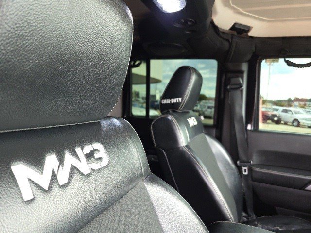 2012 Jeep Wrangler Unlimited Call of Duty: MW3 Edition photo 15