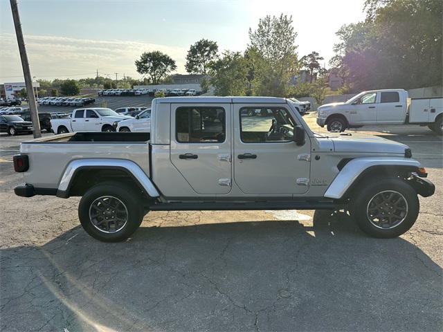 2023 Jeep Gladiator Overland photo 5