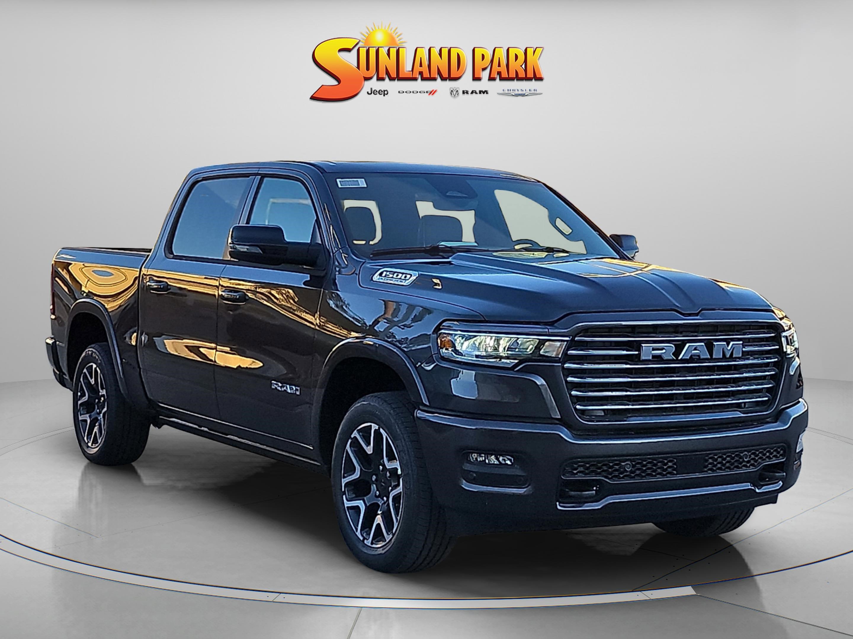 2026 RAM Ram 1500 Pickup Laramie's photo